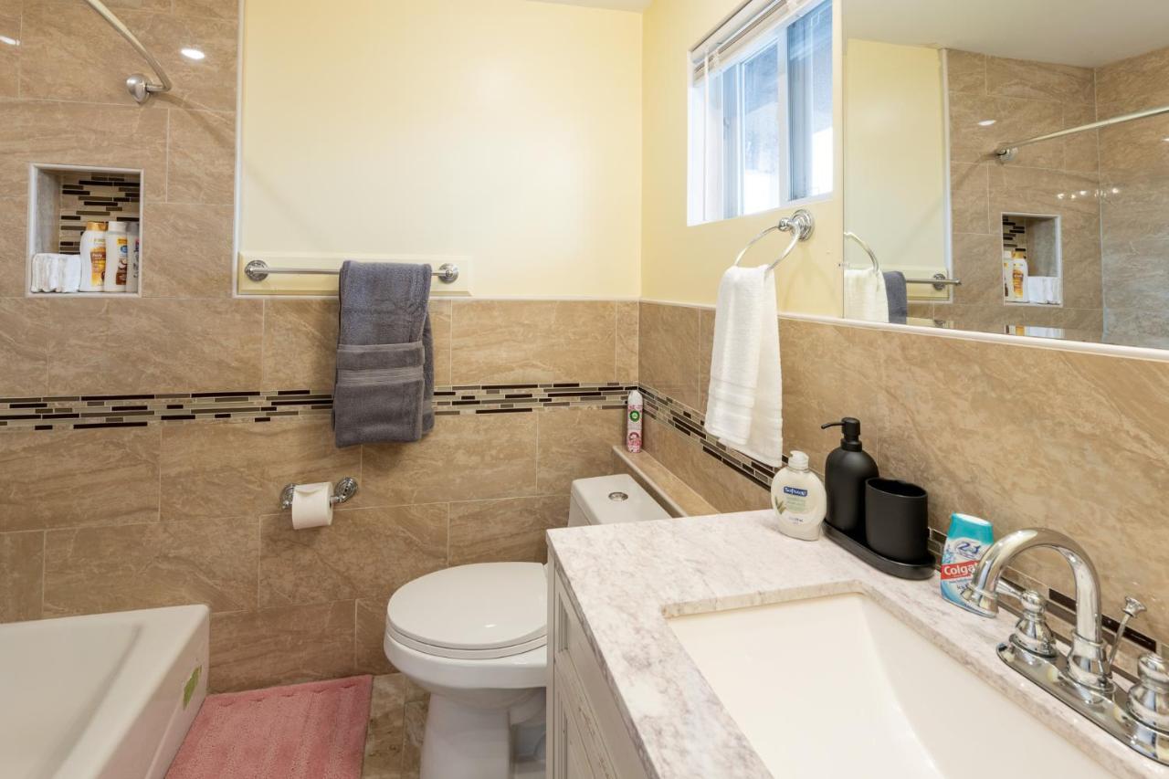 90 - 4Br Dorchester - Sleek Apt Near Marina Bay Бостън Екстериор снимка